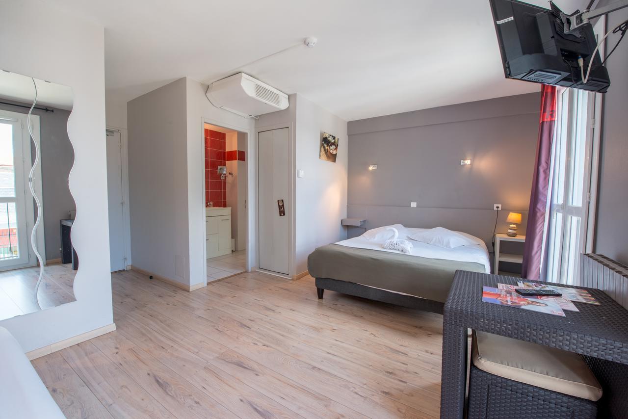 Hotel Du Lion D'Or Марманд Екстериор снимка