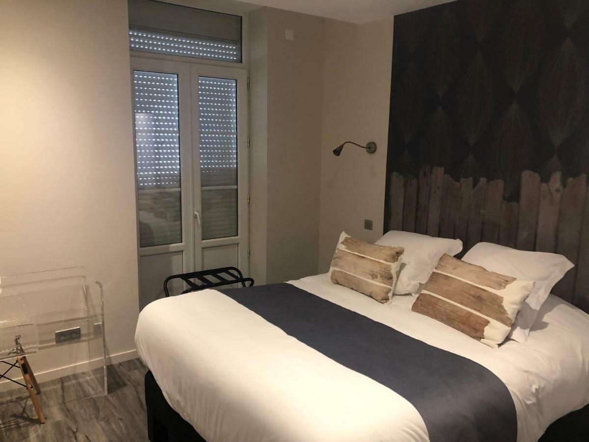 Hotel Du Lion D'Or Марманд Екстериор снимка